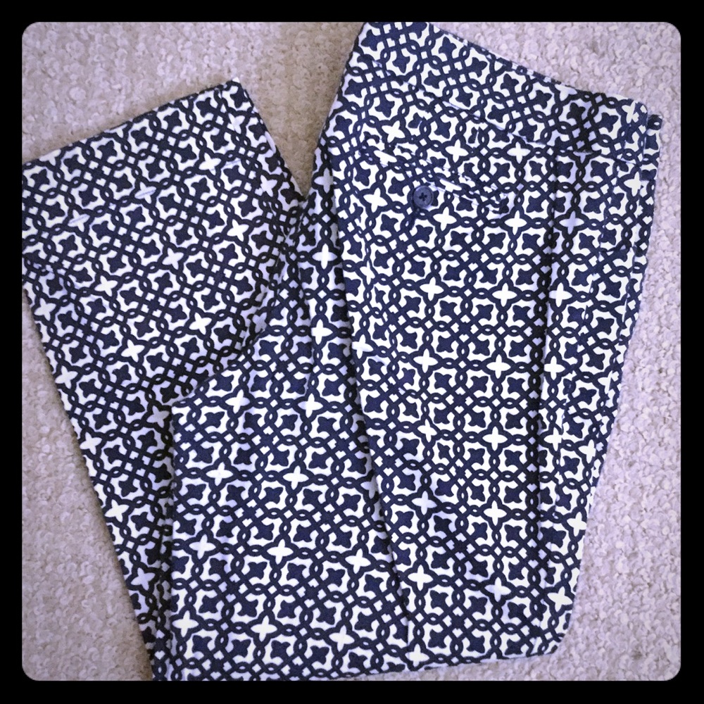 Blue and White Patterned Dress Capris, size 8 - Picture 1 of 2